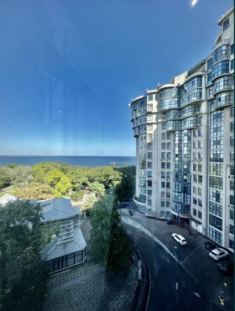 продажа трехкомнатной квартиры номер A-173154 в Приморском районе, фото номер 10